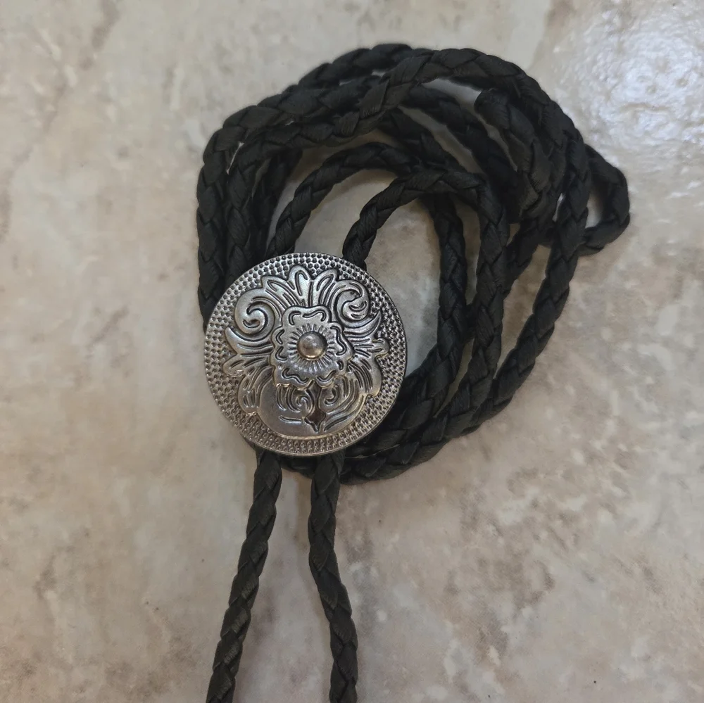 Western Floral Silver Bolo Tie Necklace Southwestern Artsy Accessories Gift